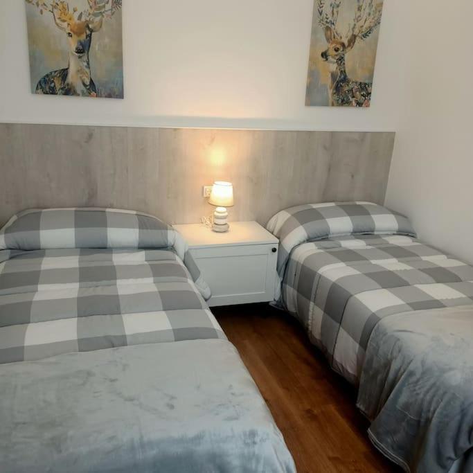 Roc De La Mel Apartment Caserras Bagian luar foto