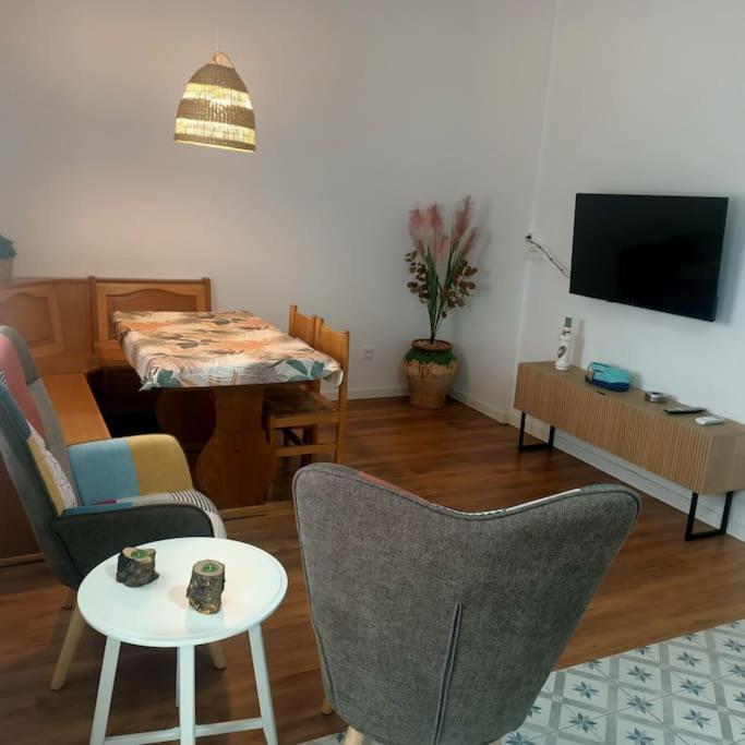 Roc De La Mel Apartment Caserras Bagian luar foto